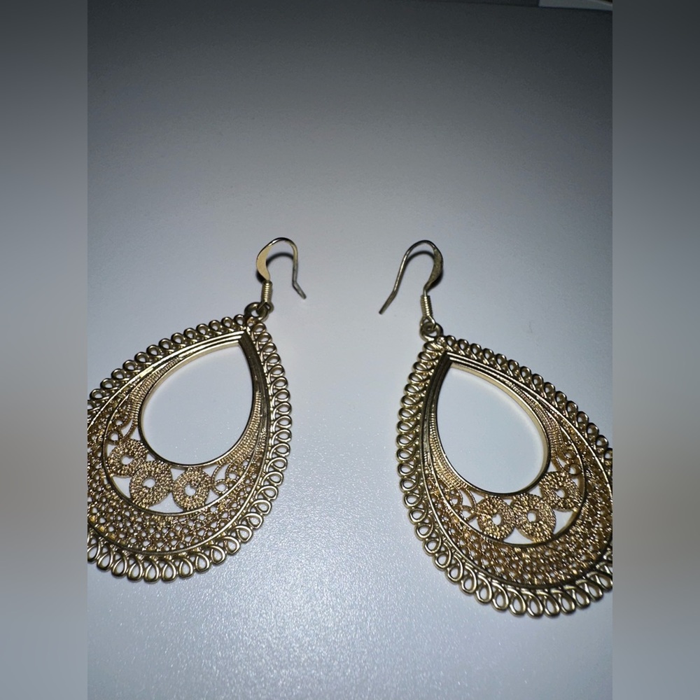 Teardrop Gold Earrings
